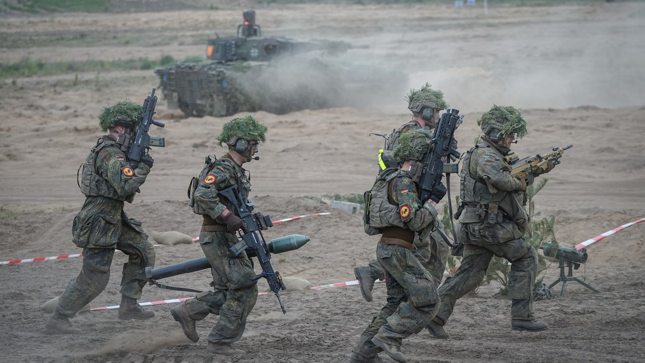 Soldados da Bundeswehr participam do último dia do exercício da Otan, na Lituânia. 29/05/2024