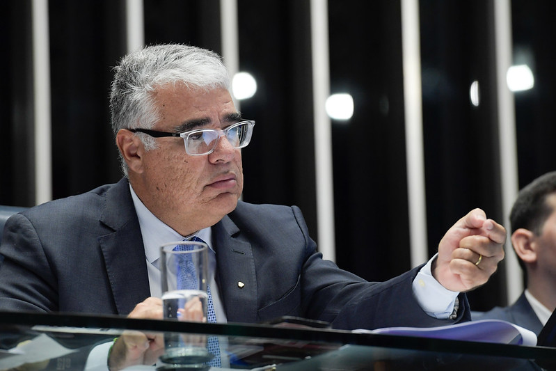 Candidato a prefeito, Girão ficou R$ 11,7 milhões mais rico no Senado