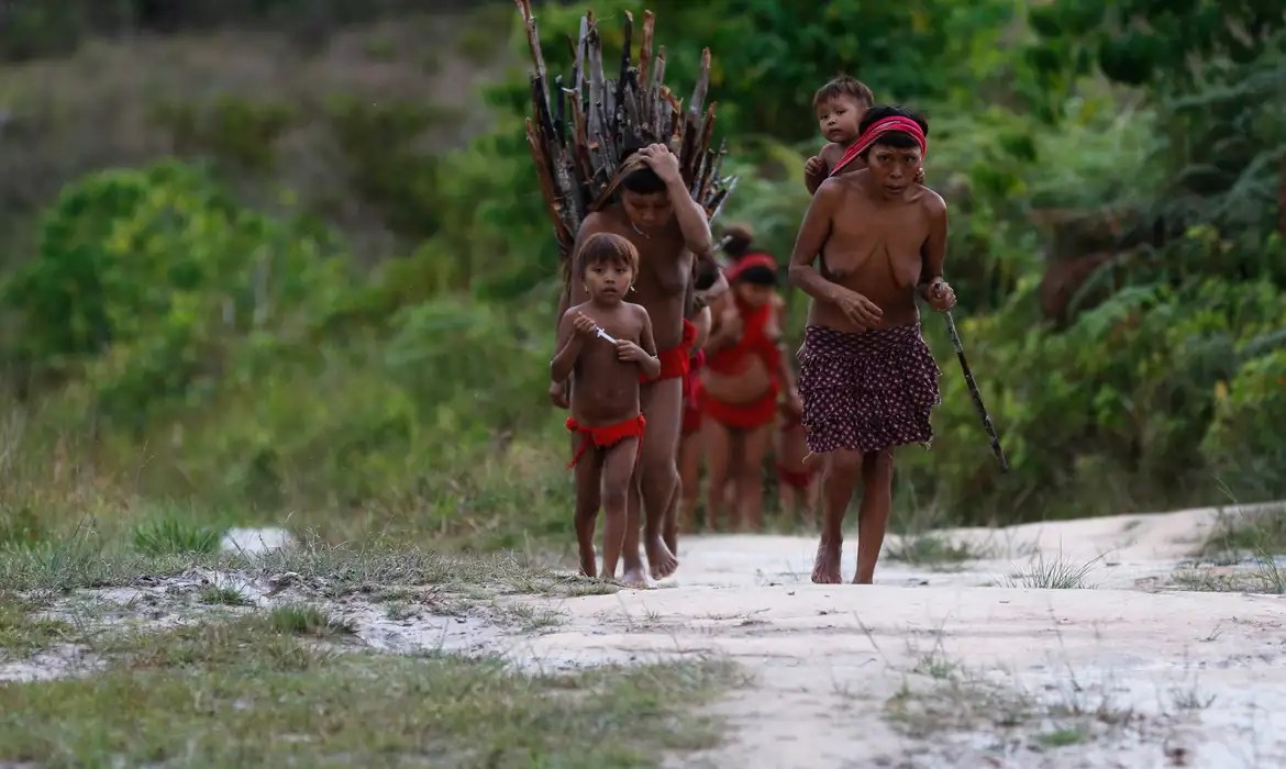 Em praticamente todos os indicadores de saúde, as crianças indígenas estão em desvantagem