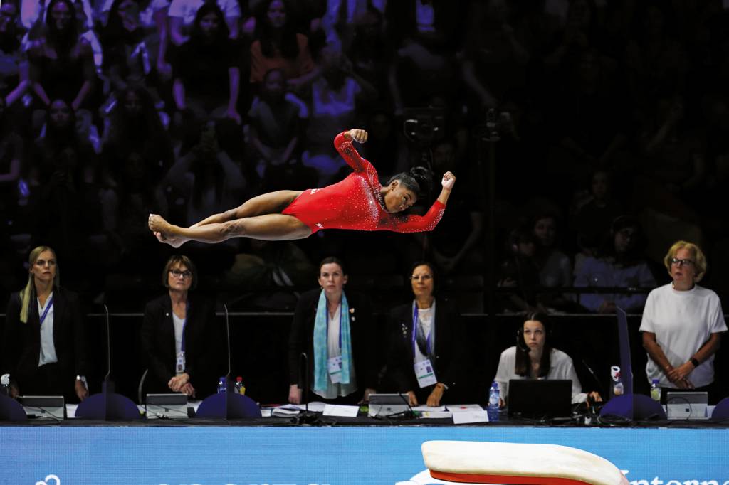 GettyImages-1722689987.jpg FORÇA - A inigualável americana Simone Biles: muito difícil de ser derrotada
