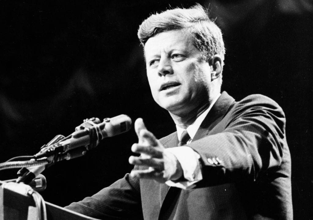 1962: US statesman John F Kennedy, 35th president of the USA, making a speech. (Photo by Central Press/Getty Images)