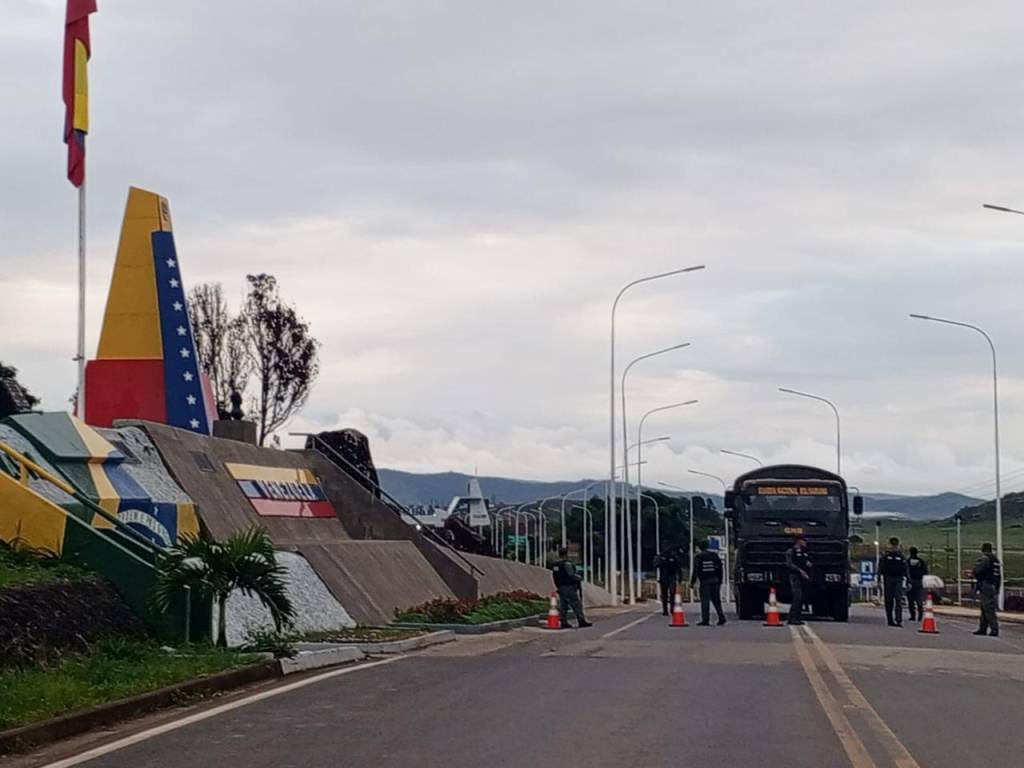 Fluxo de venezuelanos para Roraima aumentou às vésperas de eleições