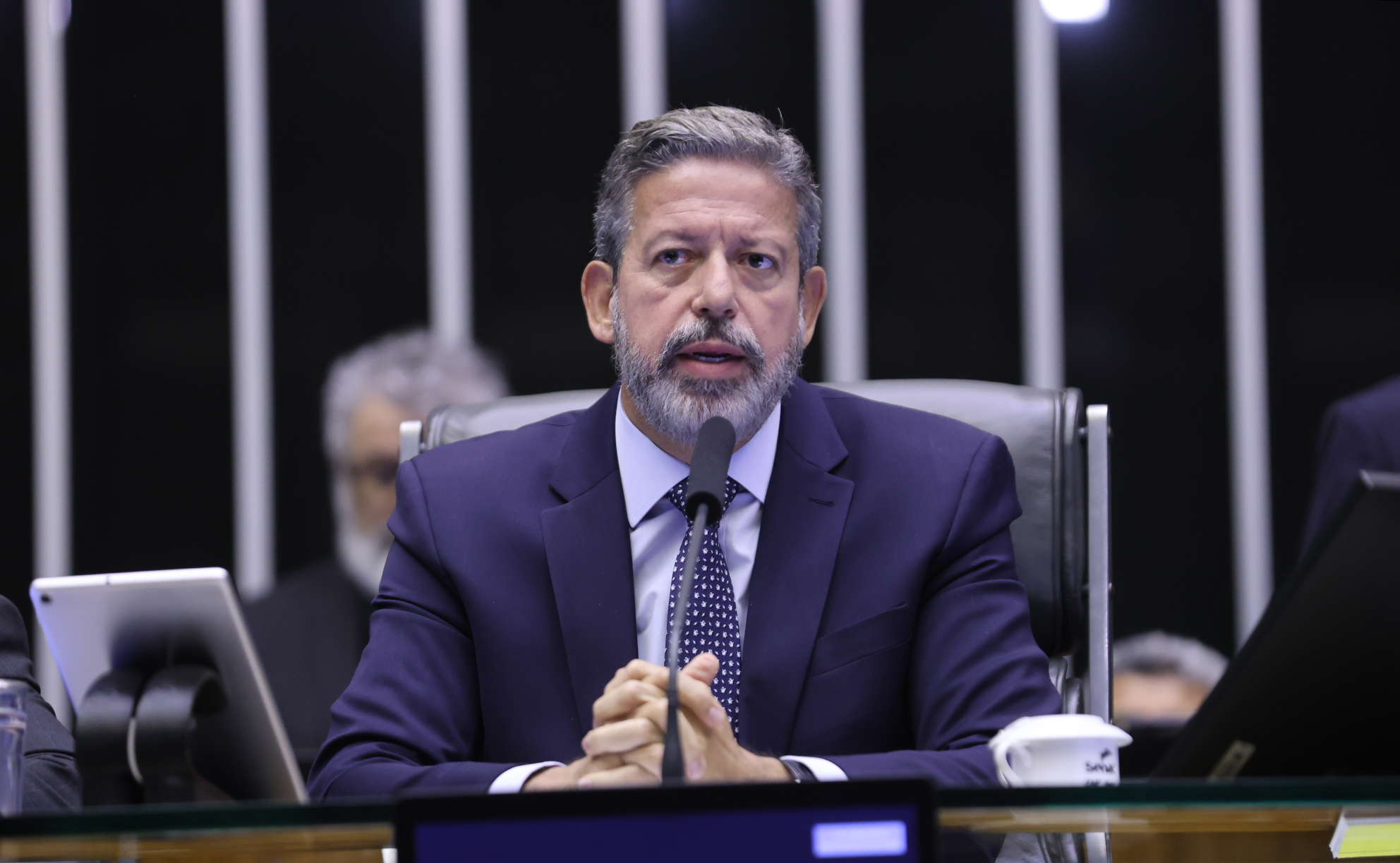 Congresso e governo dão resposta à decisão do Carrefour de suspender carne