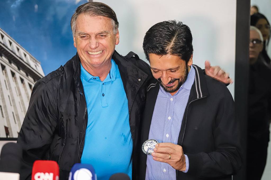 26880776-high.jpeg INFLUÊNCIA - Bolsonaro e Nunes: inelegível, o ex-presidente quer mostrar que ainda tem liderança e força política