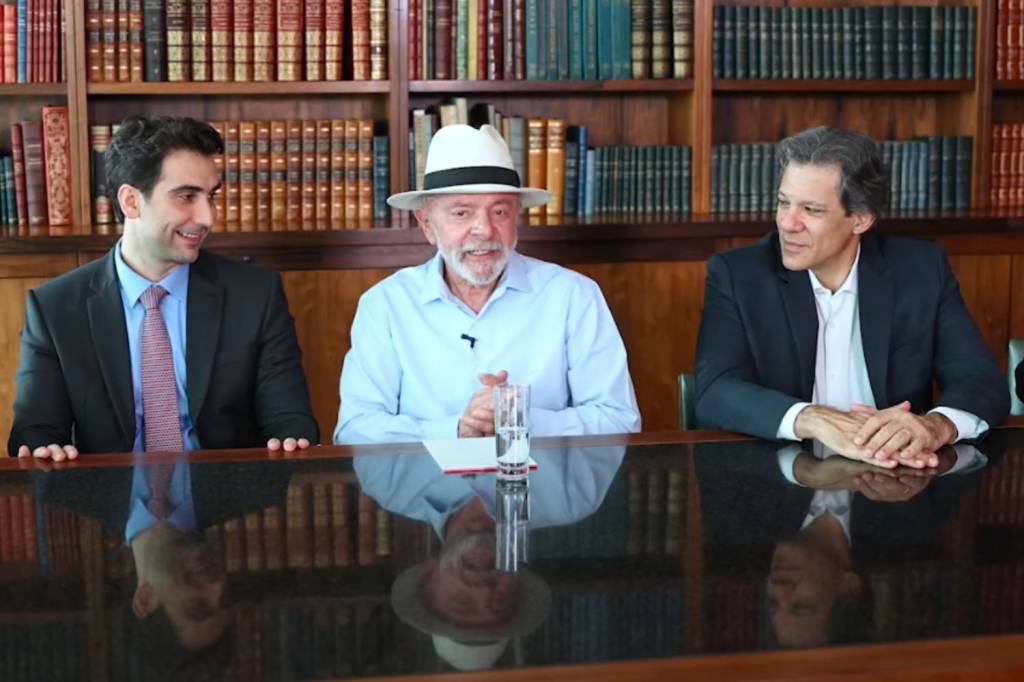 Tenho certeza de que Gabriel Galípolo vai ‘consertar a taxa de juros’, diz Lula