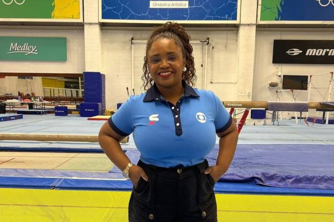 Design sem nome (7) A ginasta Daiane dos Santos veste uniforme da cobertura da Globo