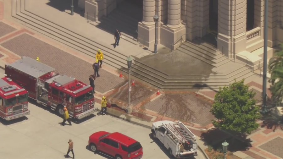 Terremoto em Los Angeles fez com que um cano estourasse na Prefeitura de Pasadena. Todos os funcionários foram evacuados com segurança. 12/08/2024 -