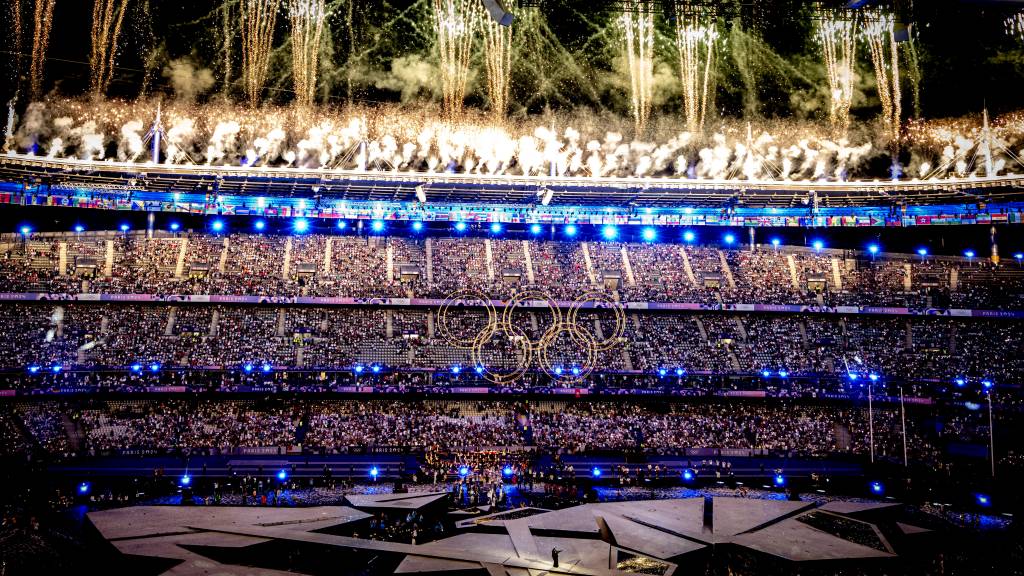 Au revoir, Paris. Hello, Los Angeles