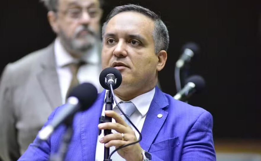 “Os órgãos anticorrupção não deixaram de atuar”, diz cientista político