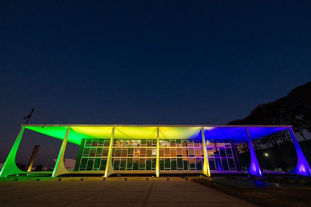 STF abre edital de sugestões para iluminação da sua fachada em 2025