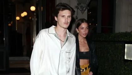 Quem é a namorada brasileira de Cruz, filho de David e Victoria Beckham