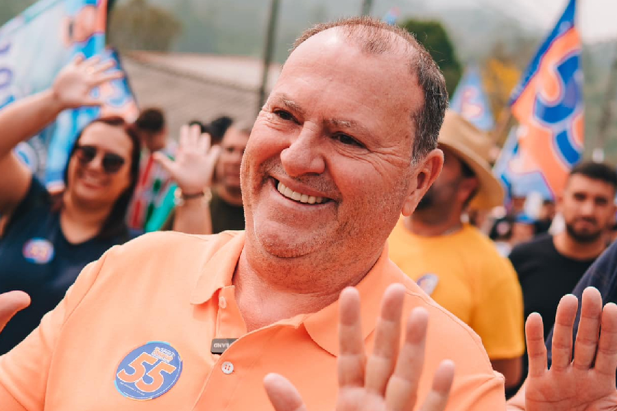 O prefeito de Quatro Barras (PR), Loreno Tolardo (PSD), candidato à reeleição em 2024