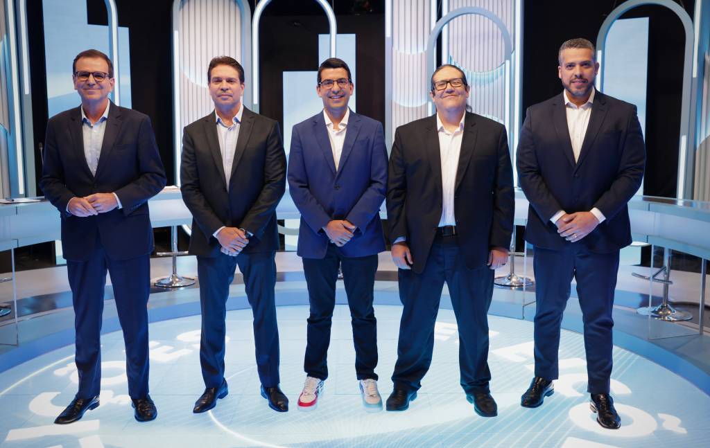Rejeição e alianças políticas conduzem debate entre candidatos a prefeito do Rio