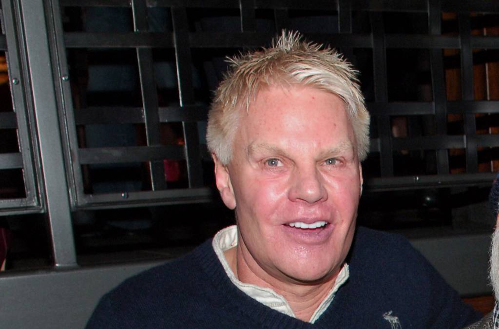 Detalhes do ex-CEO da Abercrombie, que abusava de jovens modelos