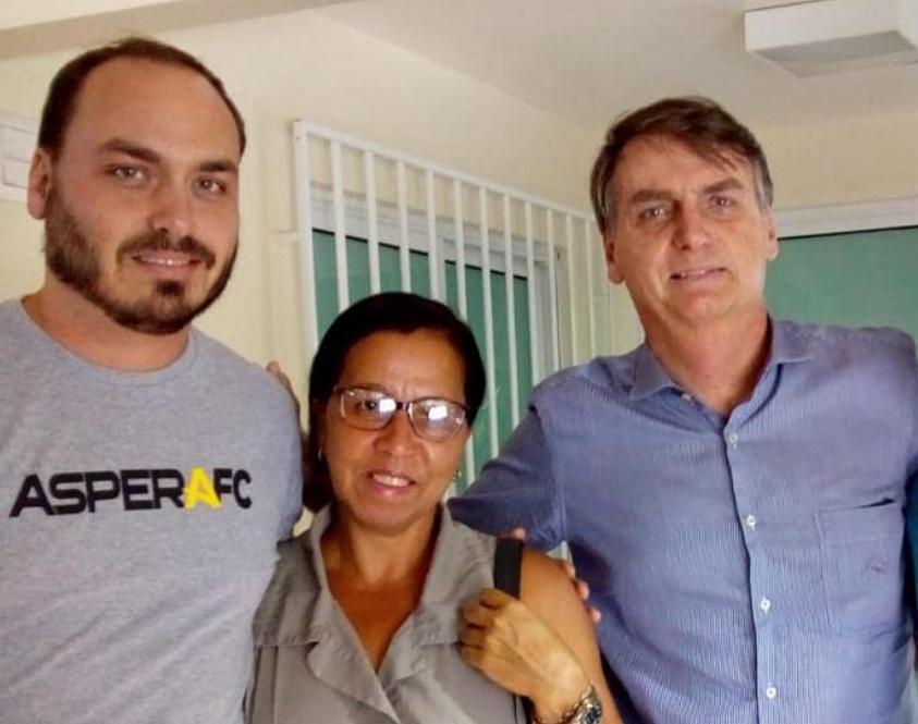 ‘Wal do Açaí’, agora em campo oposto ao do clã Bolsonaro, ganhou cargo na Prefeitura de Angra