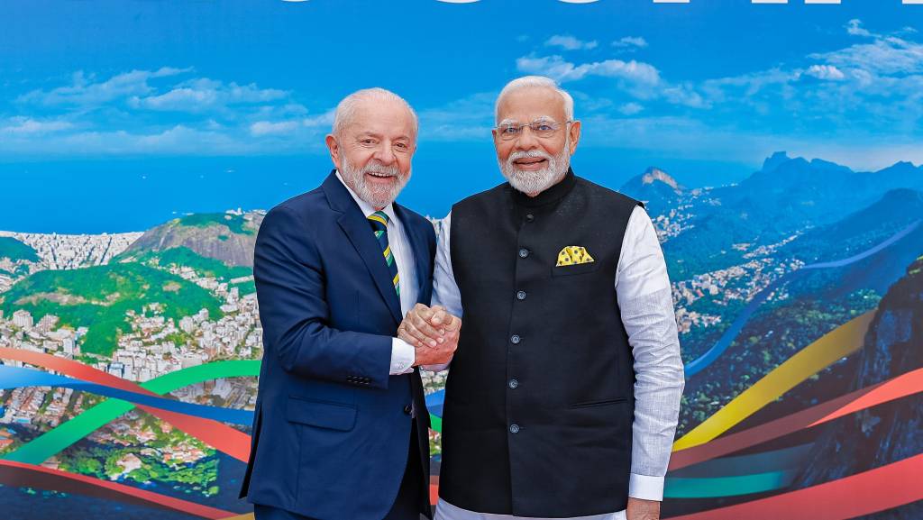 Lula conversa com Modi em meio à escalada tarifária de Trump contra Brasil e Índia