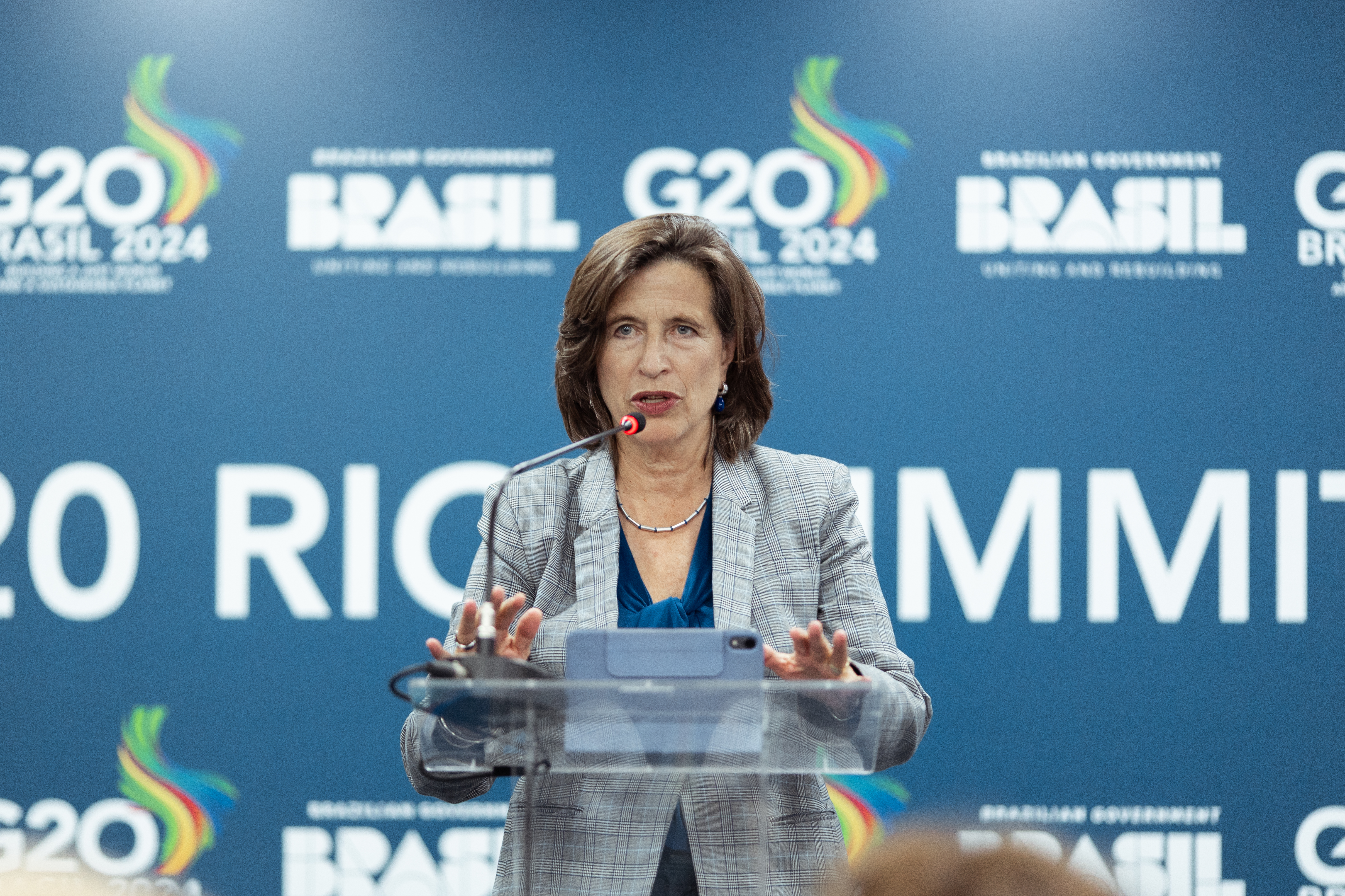 A VEJA, chefe global de comunicação da ONU fala sobre plataformas e liberdade de expressão