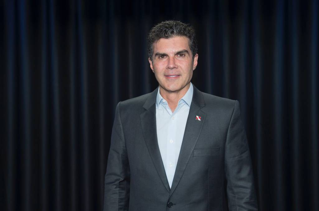 “A floresta viva precisa valer mais do que morta”, diz Helder Barbalho