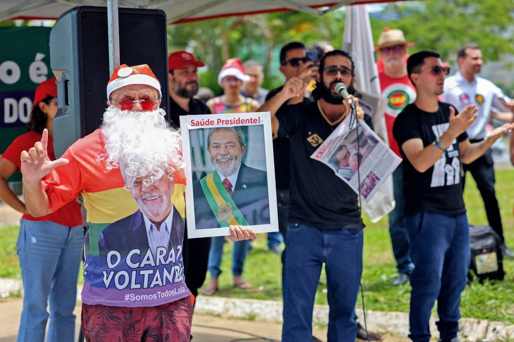 1D-(2)-54195916136_fda6e06f03_o.jpg TORCIDA - Ato da esquerda em Brasília: petista é a única opção forte para a eleição