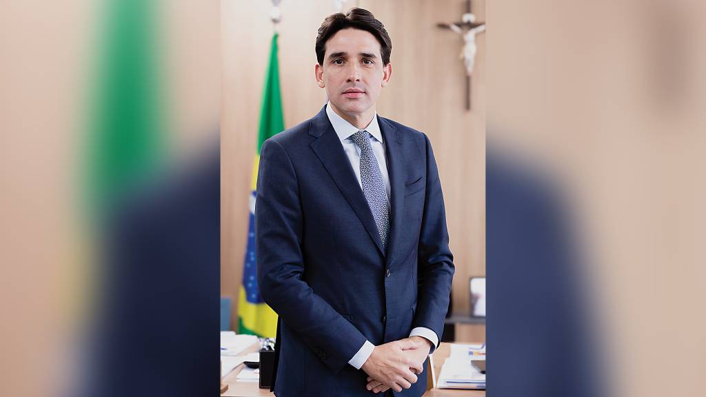 “Debate sobre 2026 será só em 2026”, diz Silvio Costa Filho sobre reeleição de Lula