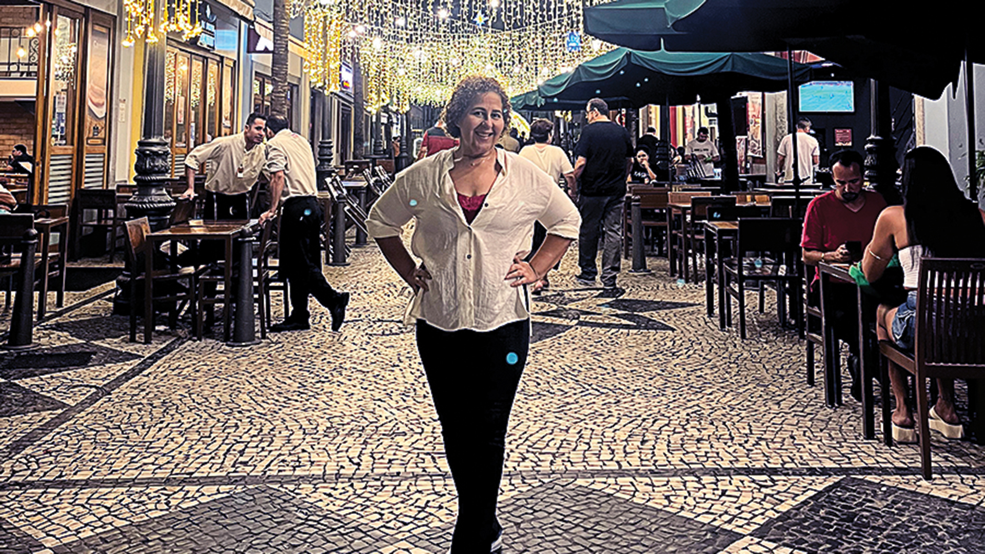 ESCOLHA DE VIDA - A administradora de empresas Cl&aacute;udia Barros, 60 anos, se separou, as filhas foram saindo de casa e ela se viu sozinha, mas plena. &ldquo;Sinto uma liberdade&rdquo;, diz ela, que aprecia viagens solo e sempre faz amigos.