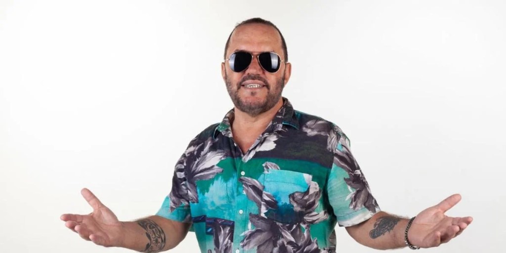 A reunião tensa de gravadora de Adele e músico que acusa cantora de plágio