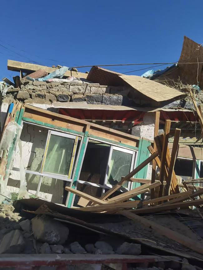 CHINA-NEPAL-QUAKE This handout received on January 7, 2025 shows damaged houses in Shigatse, southwestern China's Tibet region, after an earthquake hit the area. A devastating earthquake in China's remote Tibet region killed at least 53 people and collapsed