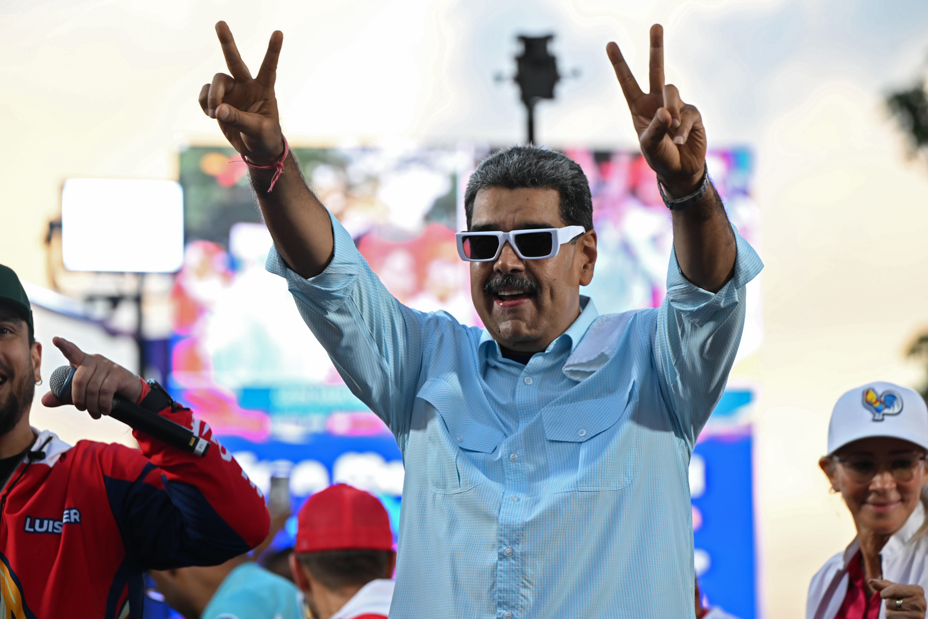 MST confirma presença na posse de Maduro; Lula fica sem convite