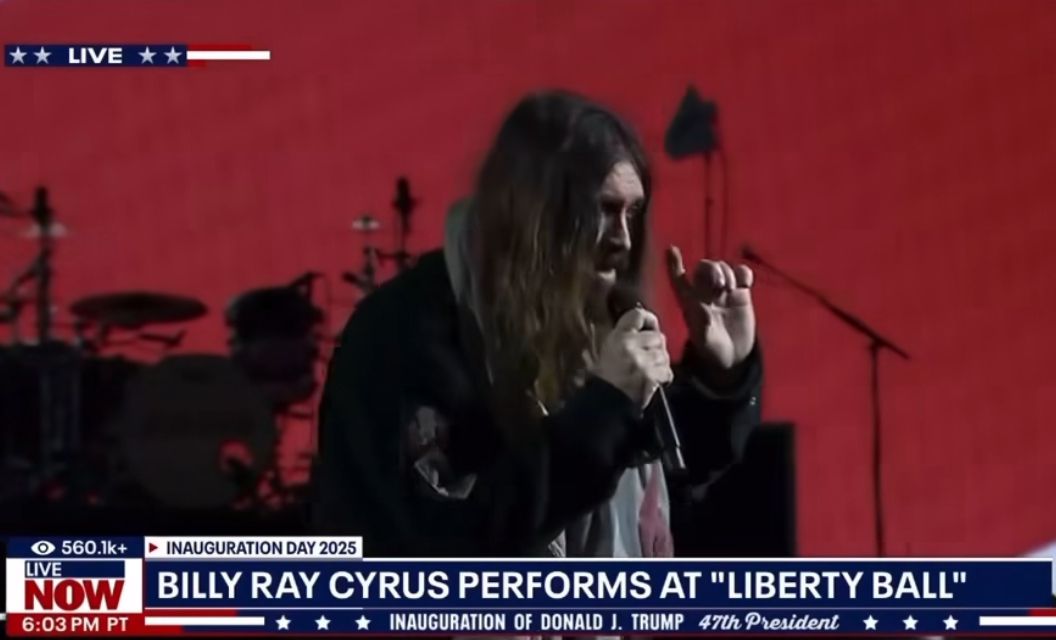 Pai de Miley Cyrus se pronuncia após show em posse de Trump