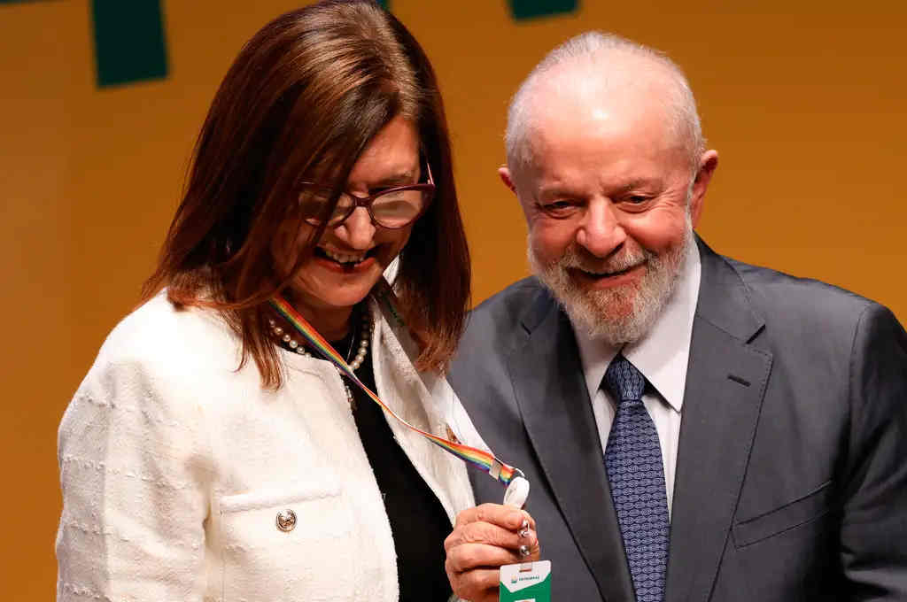 Gasolina pode cair: decisão inesperada da Opep provoca choque nos preços