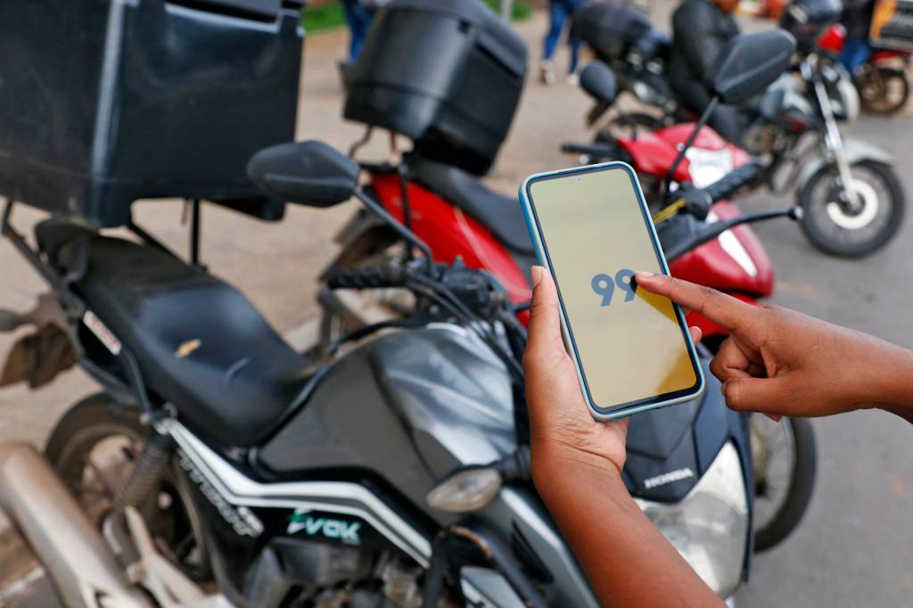 MP entra na guerra entre prefeitura, Uber e 99 por causa de mototáxi