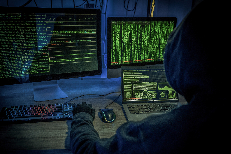 Violação de dados expõe senhas de Apple, Google e Facebook e outras empresas