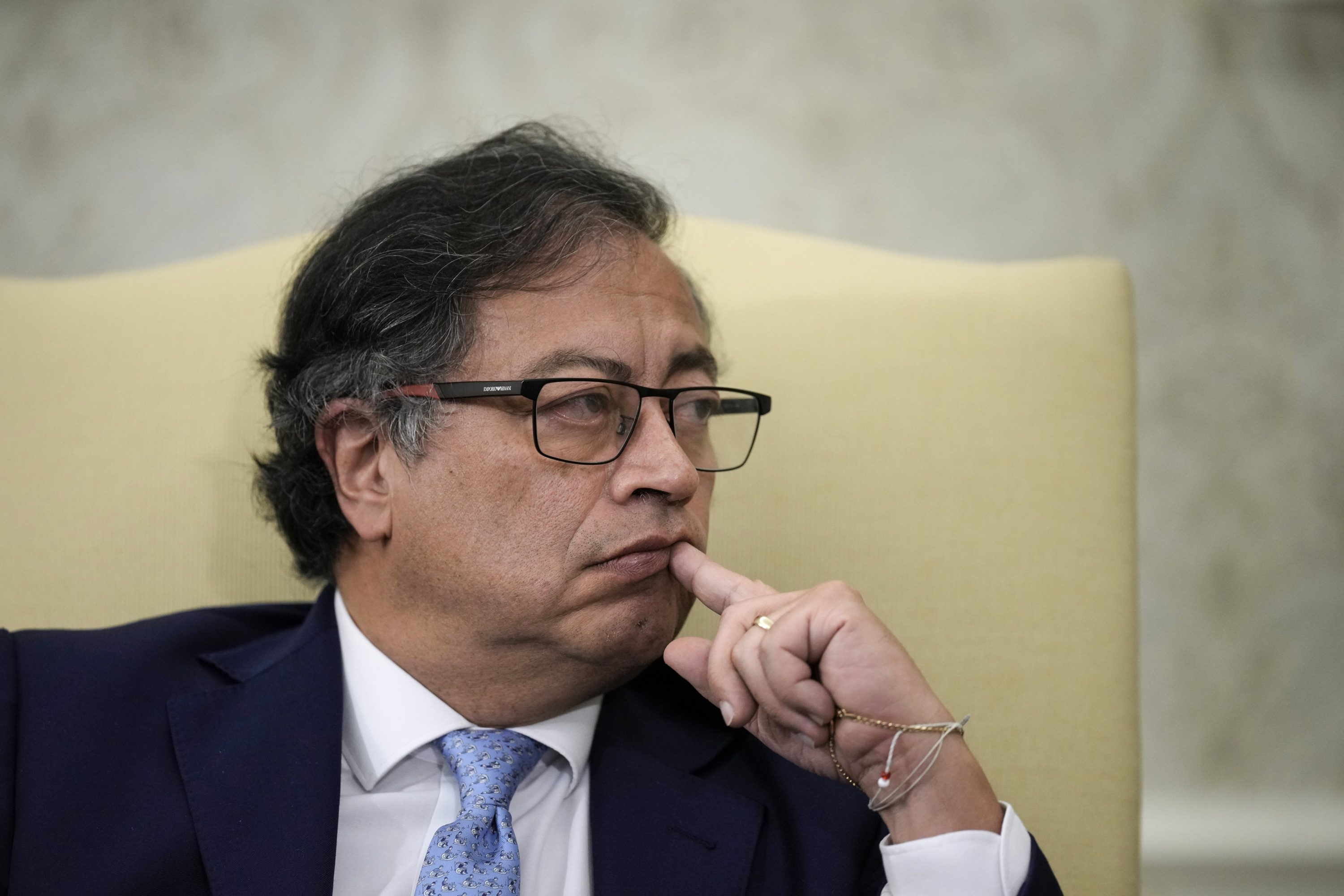 EUA e Colômbia convocam embaixadores após denúncia de trama golpista contra Petro