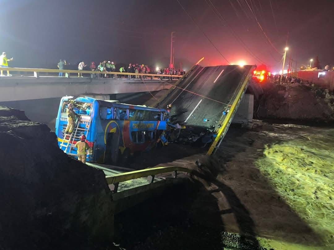 Ponte desaba no Peru e acidente mata duas pessoas em ônibus; mais 41 ficam feridas