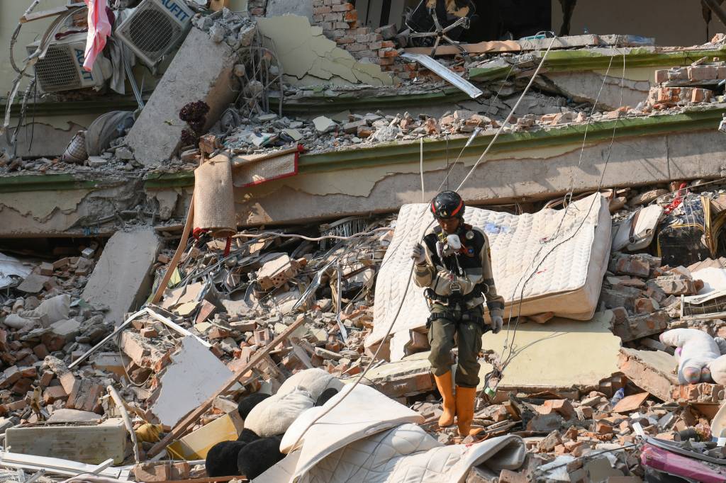 USaid: como cortes de Trump prejudicam resposta ao terremoto na Ásia