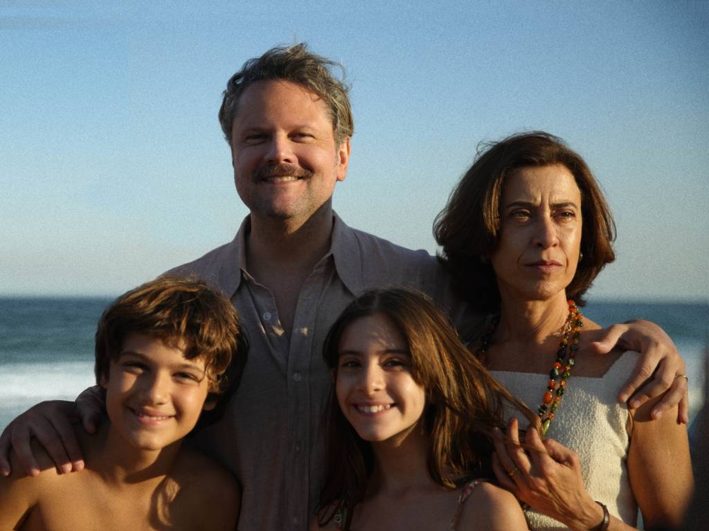 ‘Ainda Estou Aqui’ leva tudo em mais uma premiação de cinema