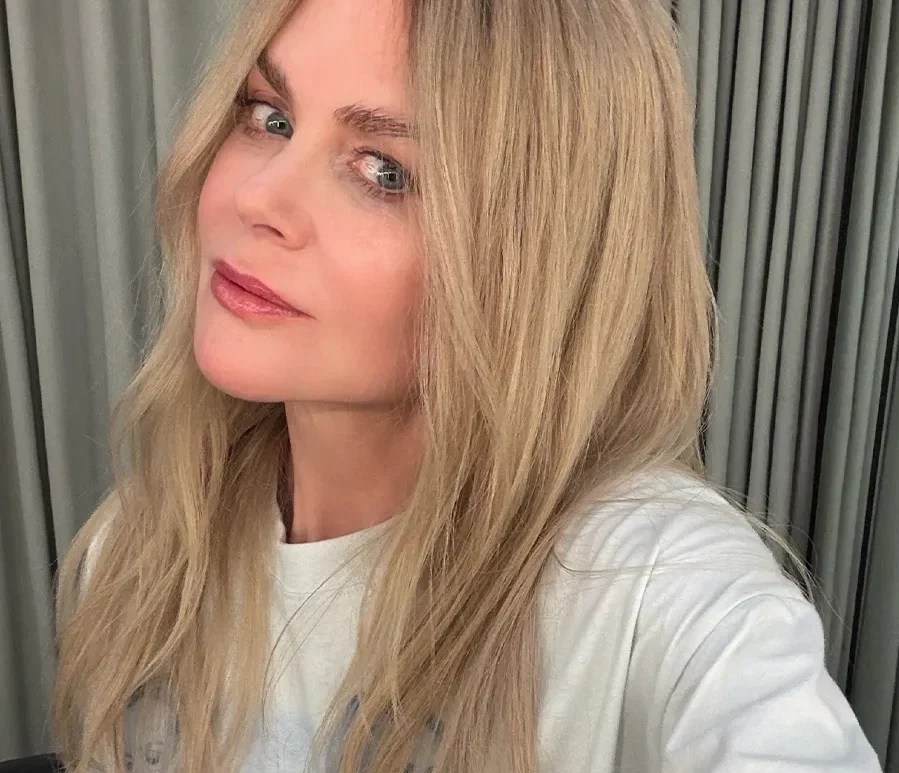 As descoladas camisetas estilo ‘banda de rock’ com Nicole Kidman e Kim Kardashian