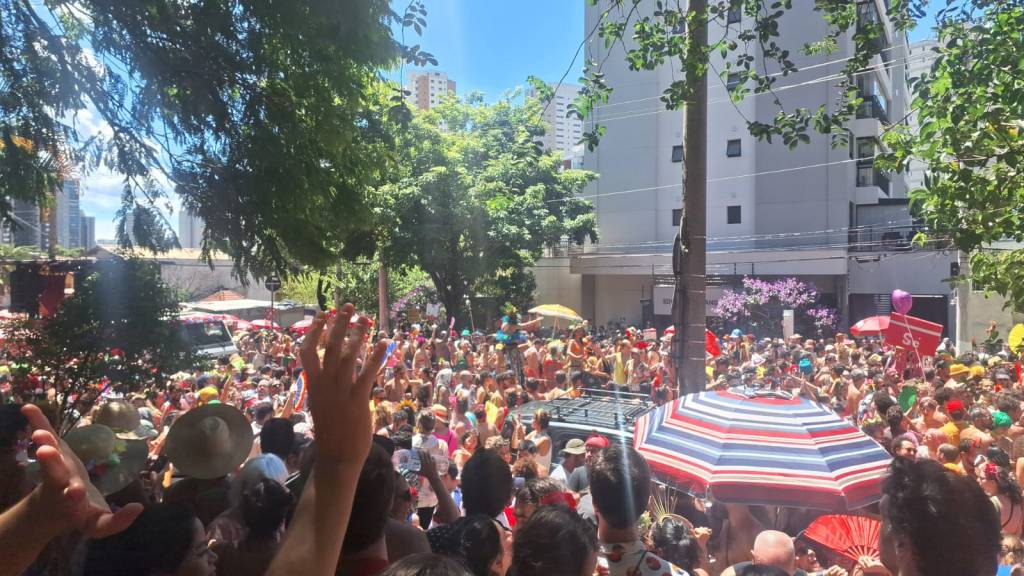 Covid: após o Carnaval, casos da doença crescem 80,4% no Brasil