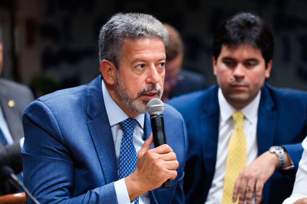 Comissão especial aprova e reforma da renda deve ser votada em agosto na Câmara