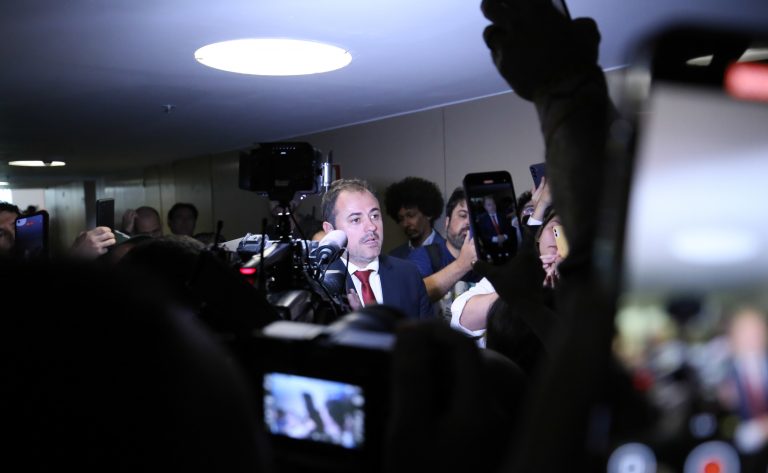 CCJ da Câmara rejeita recurso de Glauber Braga contra cassação de mandato