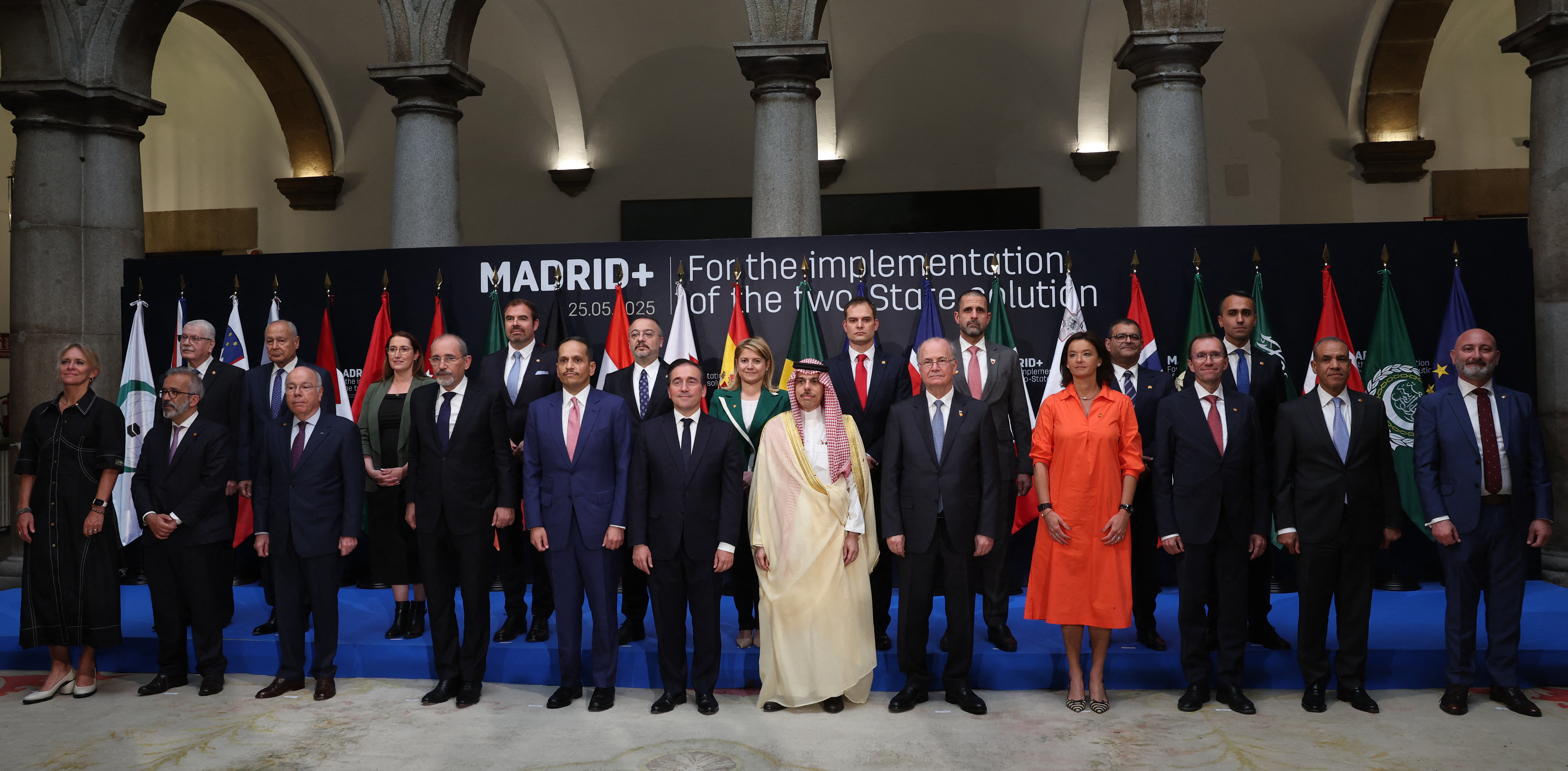 Enviados de 20 países, incluindo Brasil, se reúnem para pressionar Israel a parar guerra em Gaza