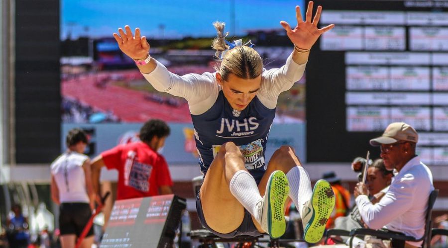 Como uma atleta adolescente trans virou polêmica nacional nos EUA