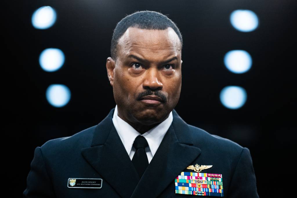 Chefe do Comando Sul dos EUA viaja ao Brasil para debater fronteira e tráfico ilegal