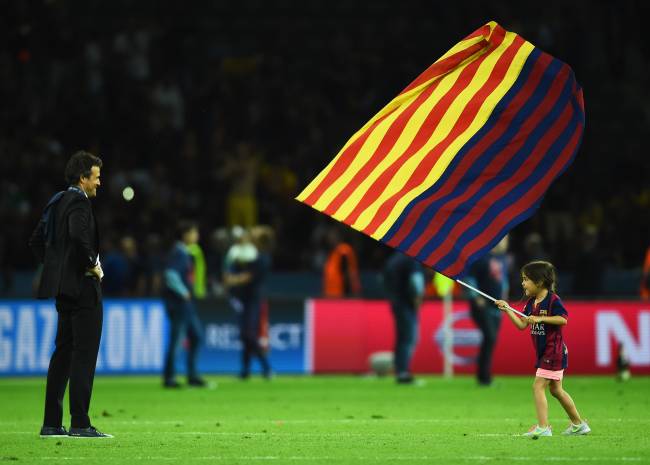 Juventus v FC Barcelona – UEFA Champions League Final BERLIN, GERMANY - JUNE 06: Luis Enrique manager of Barcelona and daughter Xana celebrate victory after the UEFA Champions League Final between Juventus and FC Barcelona at Olympiastadion on June 6, 2015 in Berlin, Germany. (Photo by Laurence Griffiths/Getty Images)