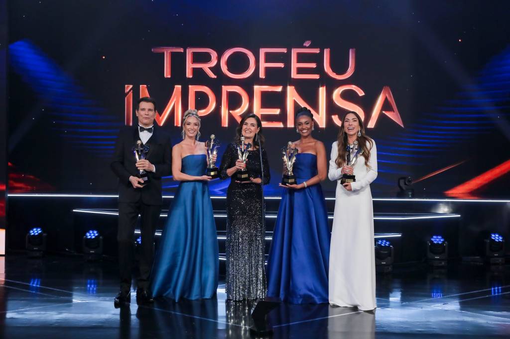Por que vencedores do Troféu Imprensa só vão buscar estatuetas após anos