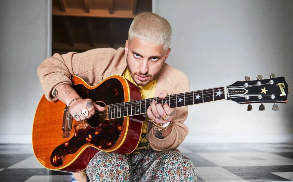 O produtor musical Andrew Watt