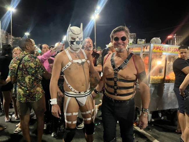 Fãs de Lady Gaga aguardando show da cantora em Copacabana