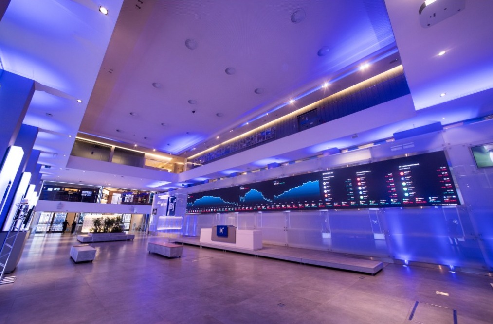 Bolsa de valores começa a semana em marcha lenta com pequena desvalorização