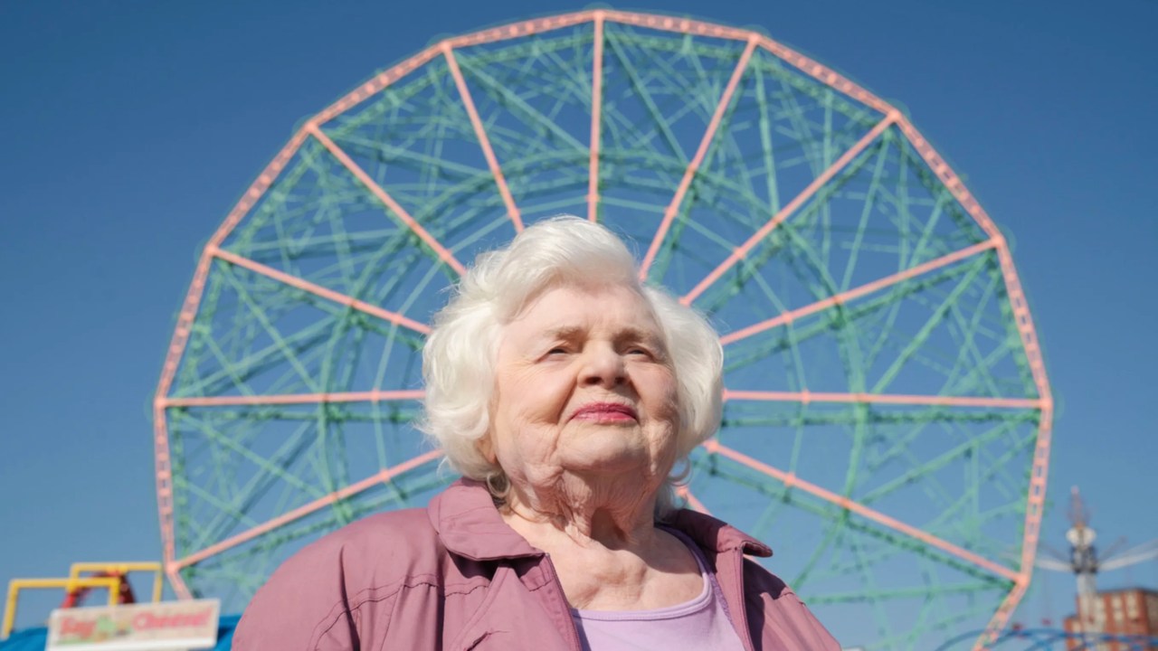 June Squibb no filme 'Eleanor The Great' -