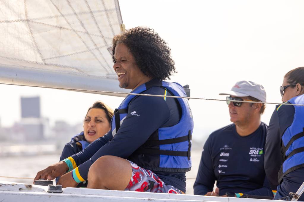 Time brasileiro de vela faz ação no Rio para promover o esporte entre PCDs